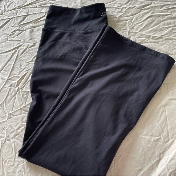 NWT Flared Leggings-for-Women Capri Yoga Pants with Pockets High Waisted/XXXL - Picture 2 of 15